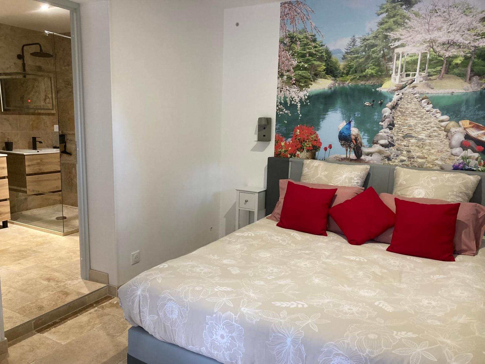 Le Studio D Aurelie Avec Spa Ete En Pleine Campagne Et Proche De Toute Commodite Roquemaure  Bagian luar foto